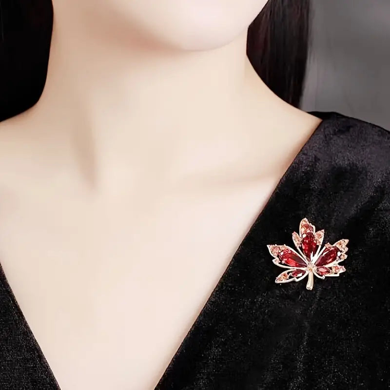 FEUILLE D'ÉRABLE | Red Maple Leaf Broche