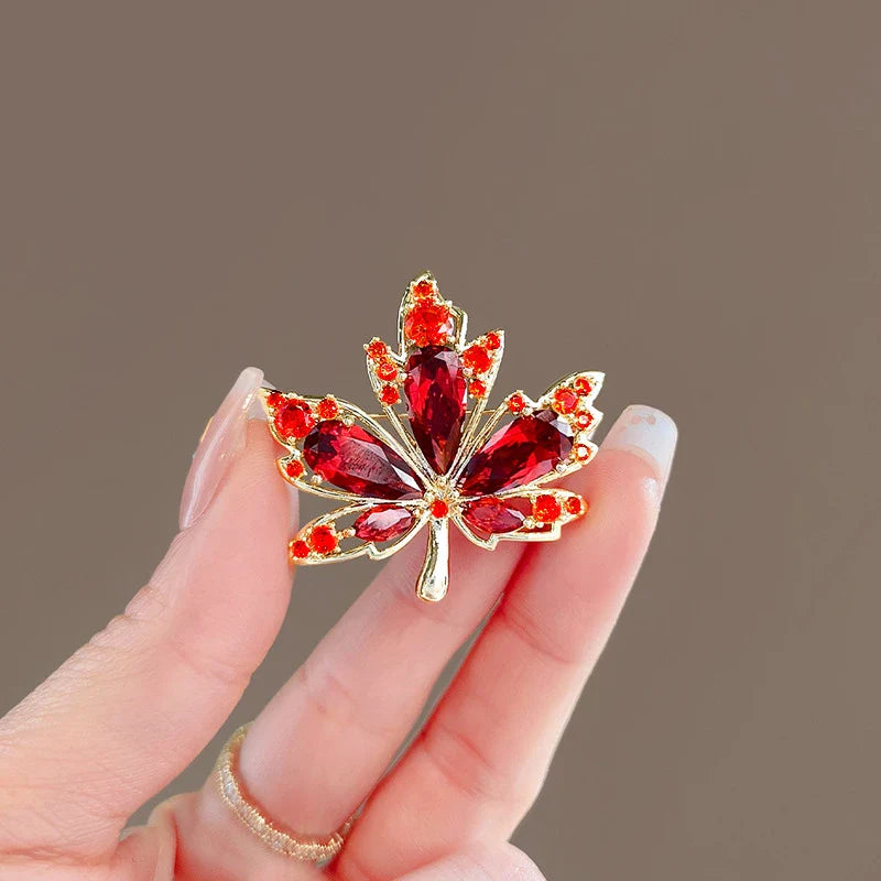 FEUILLE D'ÉRABLE | Red Maple Leaf Broche