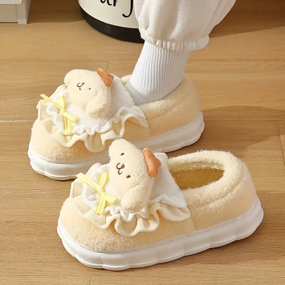 Zapatos cálidos y cómodos de felpa de invierno con dibujos animados de Hello Kitty